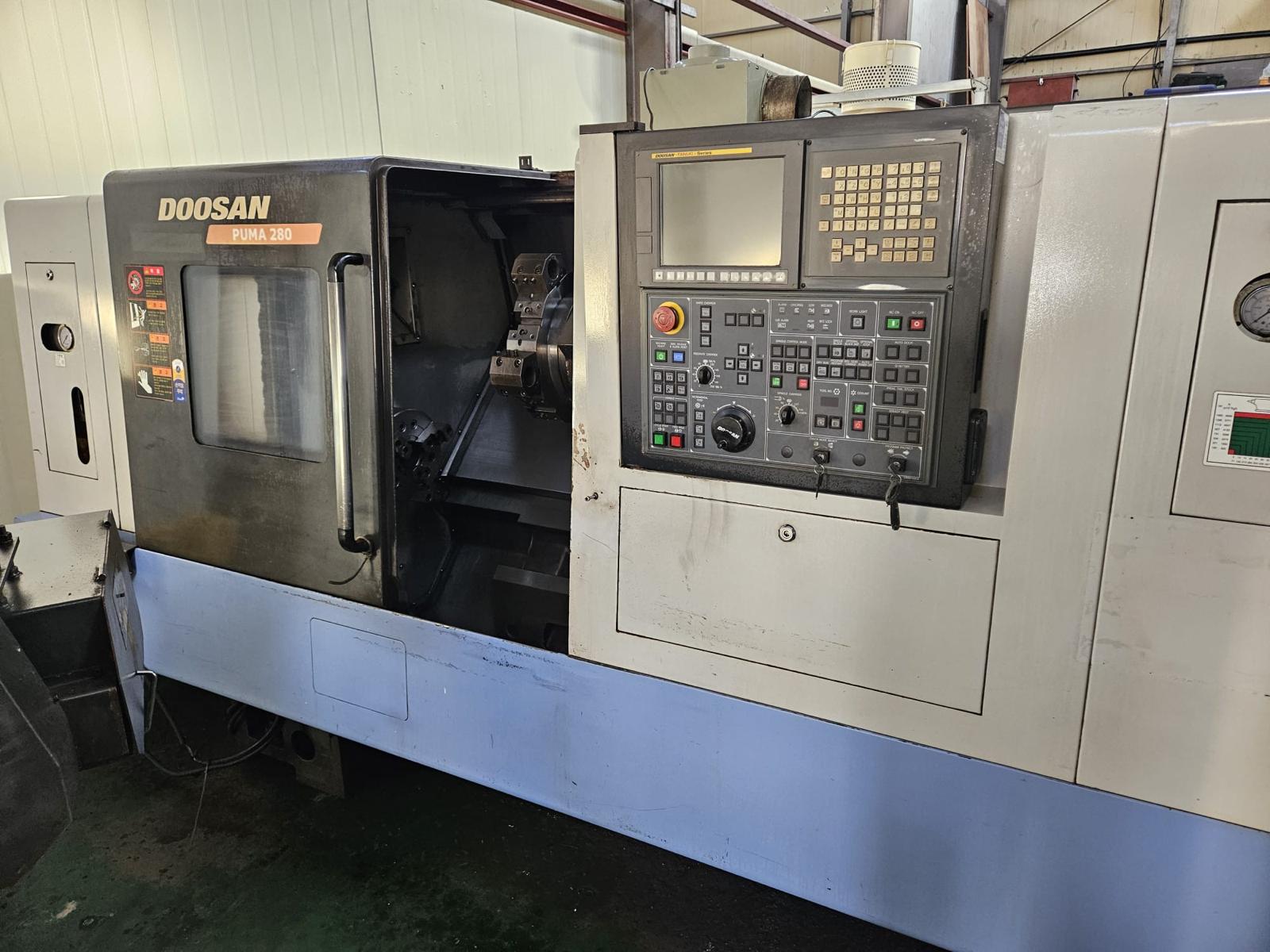 DOOSAN PUMA 280 2012 MODEL CNC TORNA 