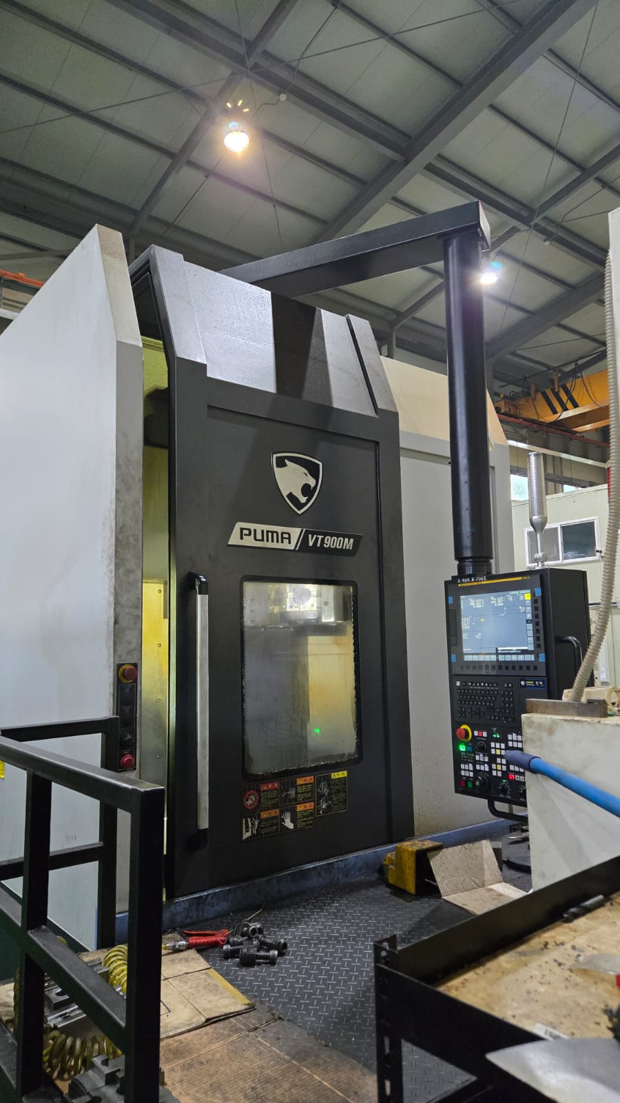 DOOSAN VT900M 24INCH C EKSEN DİK TORNA