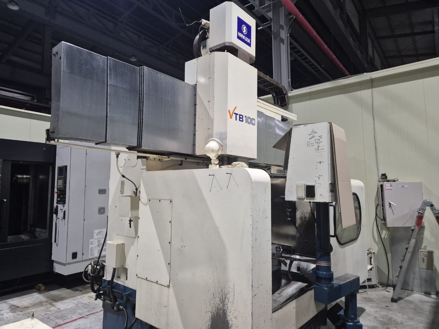 HANKOOK  VTB100 (2001) CNC DİK TORNA 1250 Çap 